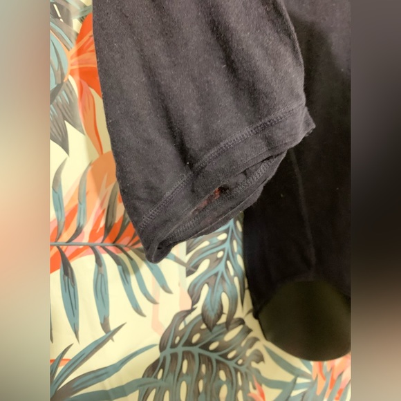 🔥5/$25 V Room Sheer Asymmetrical Top Sz L - Picture 6 of 10